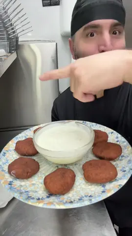 FALAFEL. #falafel #vira #halal #halalfood #vegan 