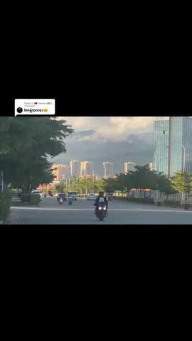 Replying to @🇨🇳𝑽𝒂𝒎𝒗𝒊𝒓𝒆🇬🇦 ေရာင္းမယ္ေနာ္ 🌚🤌🏻💙 #s1000rr #Kobay #china #foryoupage @⚡️ 蓮 🌊 