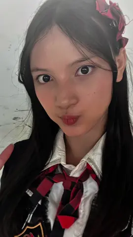 Gemeshh kemasan saset 😭🤏 Virgi at JKT48 Full House Concert Istora Senayan Jakarta 26.07.25 Video by @nareswra on Twitter #virgijkt48 #fypシ
