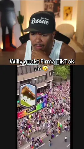 Willy guckt Firma Tiktok an 🤣 #willy #niklaswilson #clashroyale @Niklas-Wilson 