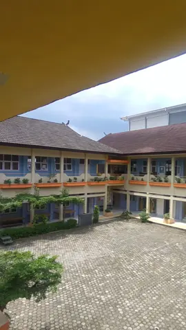 l love thiss placee #fyp #shs #4u #seniorhighschool #sekulah #skanepa #smk4kotajambi #bismillahfyp #promomakangajian 