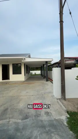 Brand New Single Storey Semi D Depan Metrocity Saiz Tanah Besar 9.41 pts Parking besar boleh muat 6 biji kereta Build up pun besar 538k sahaja gais Laju laju contact kmk sebelum org book ok!  Yin 010-2092089 #semid #matang #metrocity #kuching #lppsa #fullloan #singlestorey #landed #rumahmurah 