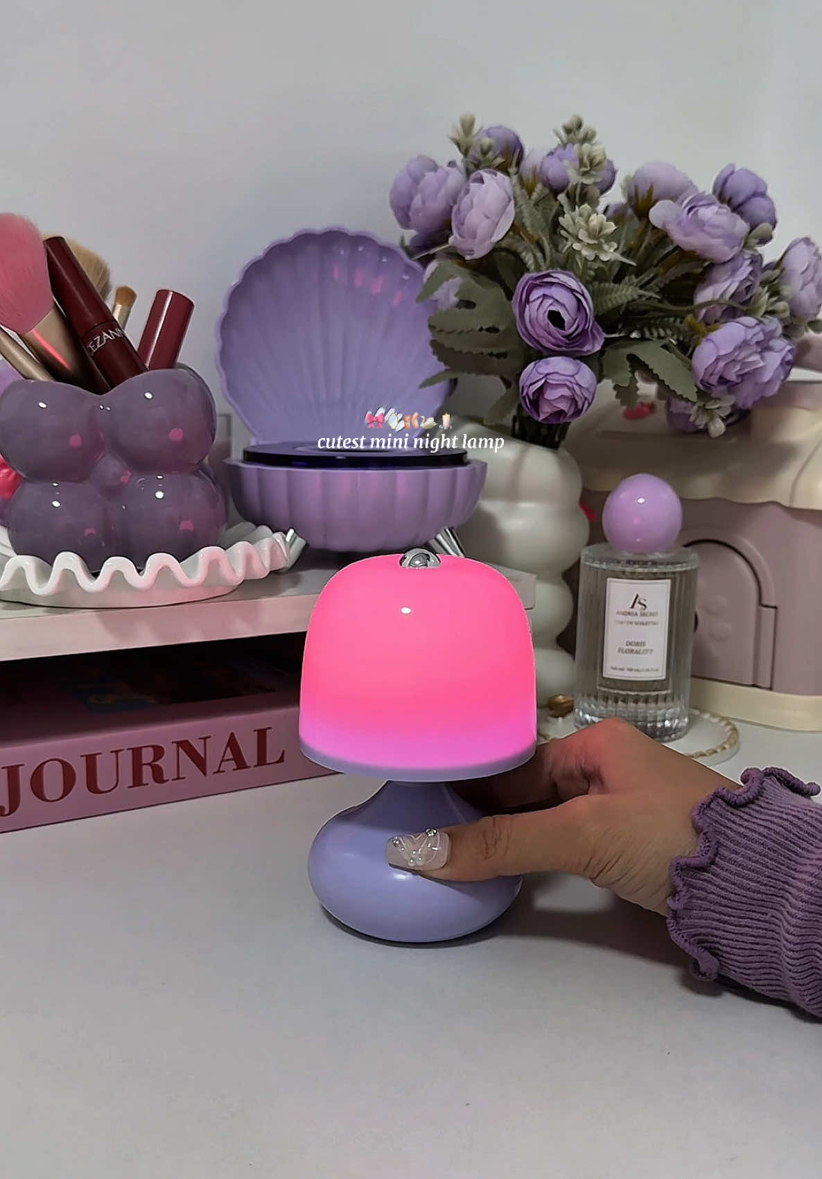 super cuteee 🥹💜 #fyp #nightlamp #cutelamp #minilamp #purplelamp #mininightlamp #tablelamp 