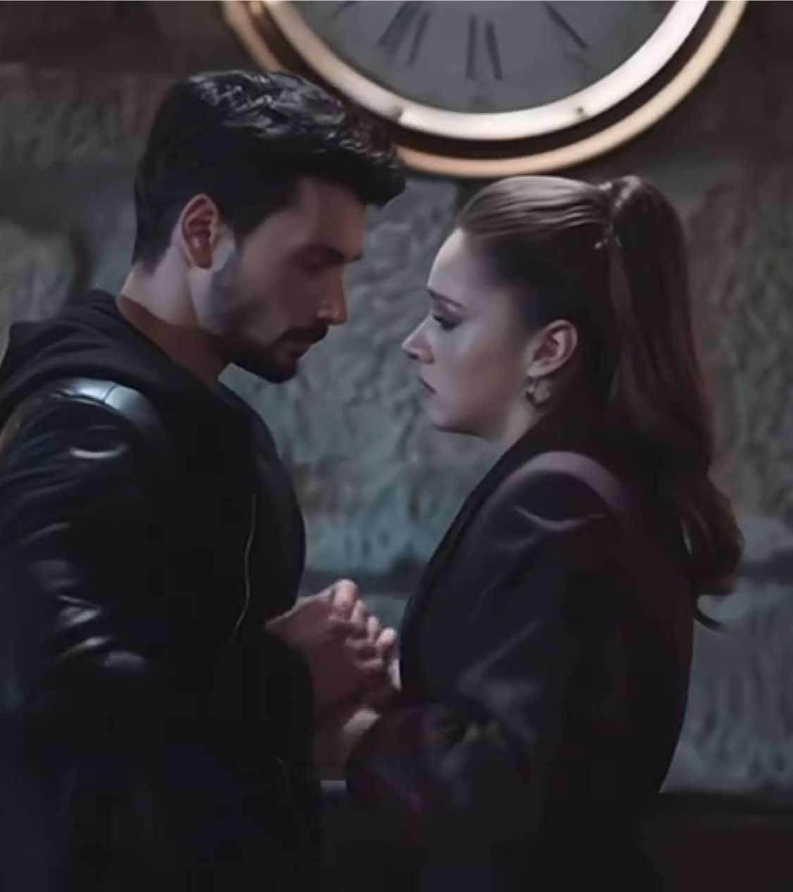 حـُبنا يضـل جـديد🤎#miraydaner #denizcanaktas #halzey #fyp 