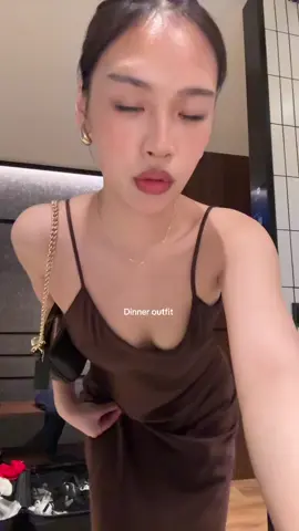 Love love love me some dinner in a dress 💗💗  #outfit #beauty #outfitcheck #OOTD #style #dress #silkdress #silkdressoutfit 