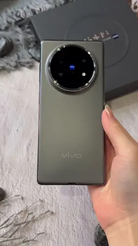 Vivo X Fold 5 in Titanium Gray 😍 #VivoXFold5 #VivoXFold #Vivo #Smartphone 