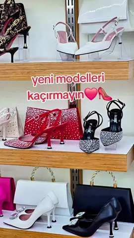 YENİ SEZON MODELLRİ KAÇIRMA türkiyenin her yerine kargomuz mevcuttur   detaylı bilgi için bizimle iletişime geçebilirsiniz WhatsApp üzerinden mağaza kartı sayfada sabitlenmiştir  ayakkabı ve çanta mağazası  Shoes and bag shop  toptan ve perakende satışımız mevcuttur  #türkiye #istanbul beyazıt laleli Demir öz center NO:122 #urfa #izmir #diyarbakır #malatya #konya #hatay #antalya #mugla #çeşme #trabzon #adana #sivas #alanya #fethiye #marmaris #bodrum  #amarika #france #kuveyt #Afrika #fyp #1mviews #senegal #tunes #mali #Filistin #özbekistan #gürcistan #libya🇱🇾 #fypage #cornettoaskatesi #cezayir #kongo #nijerya #fas 