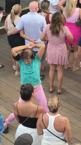 Another day out with twisty hands   #saltshack #gilgobeach #twistyhands #longisland 