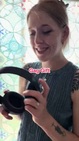 Gag cancelling headphones 