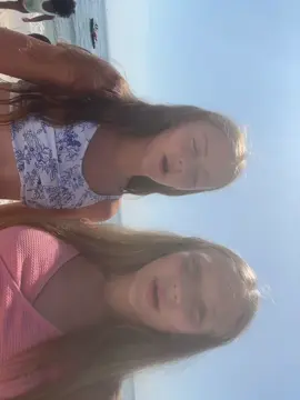 Beach with @yanaaa.sydd3 