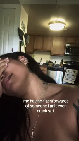 like girl just come here alrey 🫦😭 #femsoftiktok🏳️‍🌈 #fyp #wlwtiktok #wlw #lesbiansoftiktok 