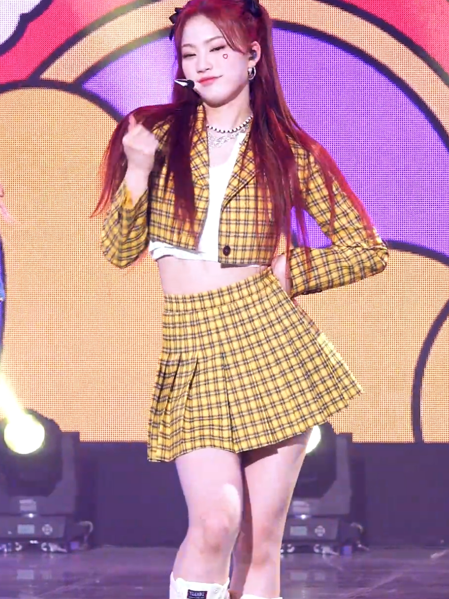 Isa ❤️ #chitokpop #kpop #stayc #isa #teddybear 