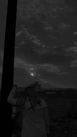 سلمتك القلب واللي به🥺#غريب_ال_مخلص #قوالب_كاب_كات #تصميم_فيديوهات🎶🎤🎬 #شيلات  #اكسبلورexplore 