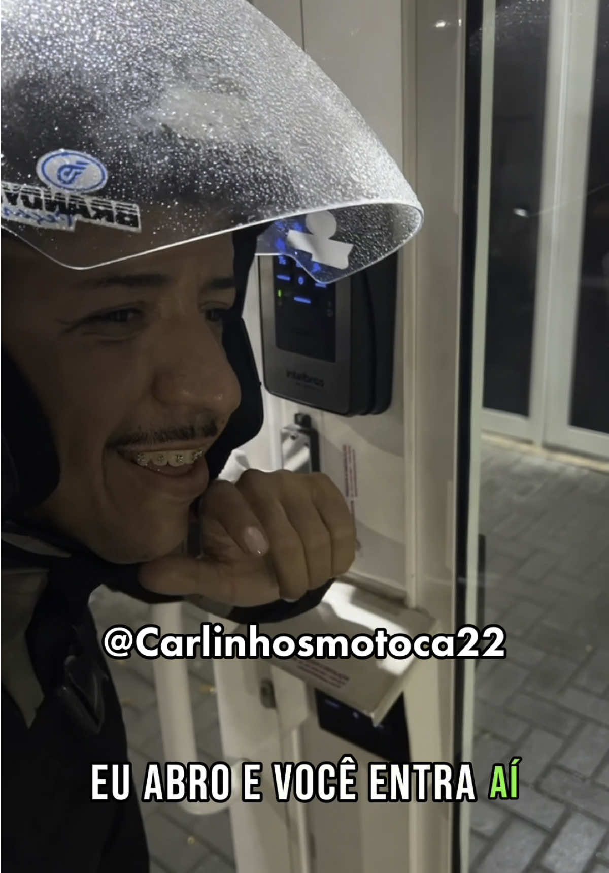 Eu abri e você entra 🤣🤣🤣🤣🤣🤣#viral #viralvideos #viralreels #humor #humortiktok #humorbr #memestiktok #memecut #comedi #uber #vira #comediahumor 