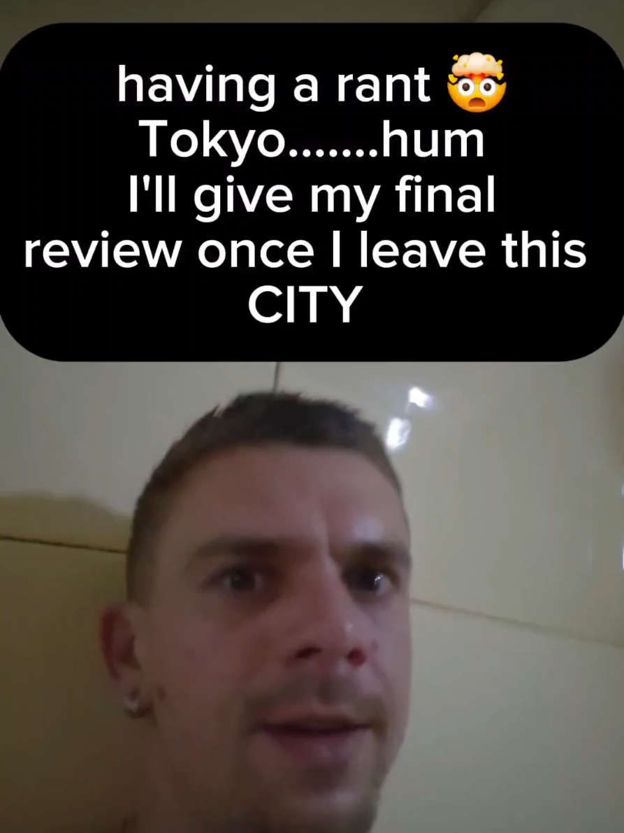 Tokyo, somewhere I've always wanted to visit is not what I expected. Tokyo, aesthetically beautiful in its own way, but this vibe here is not great, I'll talk about it after a few more days, and now I can't even get a night's sleep in my expensive POD 👎 #fyp #foryoupage #explore #travel 