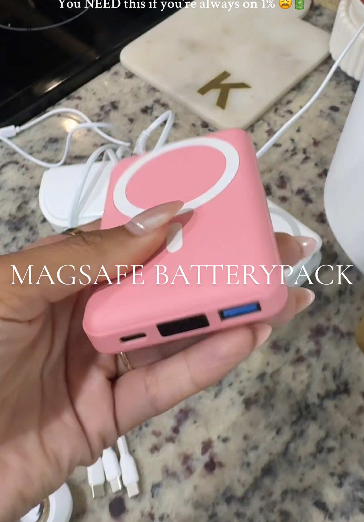 Never stressing over a dead phone again 🔌💗 This cute little power bank charges everything on the go! #batterypack #magsafe #wirelesscharger #PortableCharger