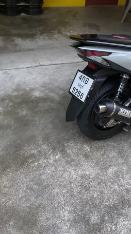 ล้อคลิกต้องเข้าแล้ว🩶🖤#pcx160 #pcx2025 #เทาแลมโบ #Boltซิ่งสีเทา #ไฟรุ้งจําง่าย🌈 #พิกัดลับพัทยา #ชลบุรีหวานมาก #