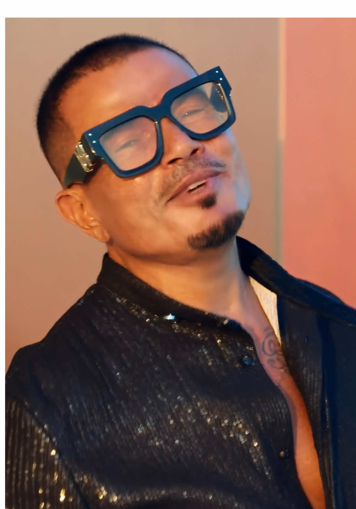 عمرو دياب نزل الكليب قبل التوجه الى بيروت #khatafoony #amrdiab 