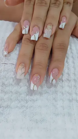 #semipermanente #uñanatural #lomejoruñas💅💅💅💅 #lomasviraldelmomento #uñasbellas_tiktok #paratiiiiiiiiiiiiiiiiiiiiiiiiiiiiiii #pressonnails #uñasperfectas #uñas2024💅 