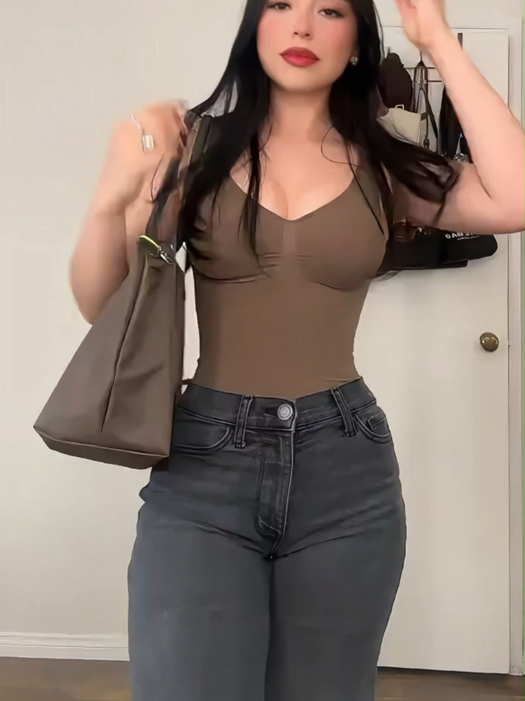 ¡Tu cintura no miente! 🔥 Transforma tu figura y tu confianza en solo 28 días con esta faja compresora estilo colombiano 🔥 #BodyFajaMoldeadora #TikTokMeHizoComprar #ViralTikTok #CinturaPerfecta #FiguraRelojDeArena #FajaColombiana #CurvasReales #CinturaReducida #TikTokEcuador #MoldeaTuCuerpo #BellyControl #Reto28Dias #CurvasLatinas #EnvíoGratis #TikTokLatam #BodyGoals #SinCirugia #MoldeaFacil #PosturaPerfecta #ResultadosReales