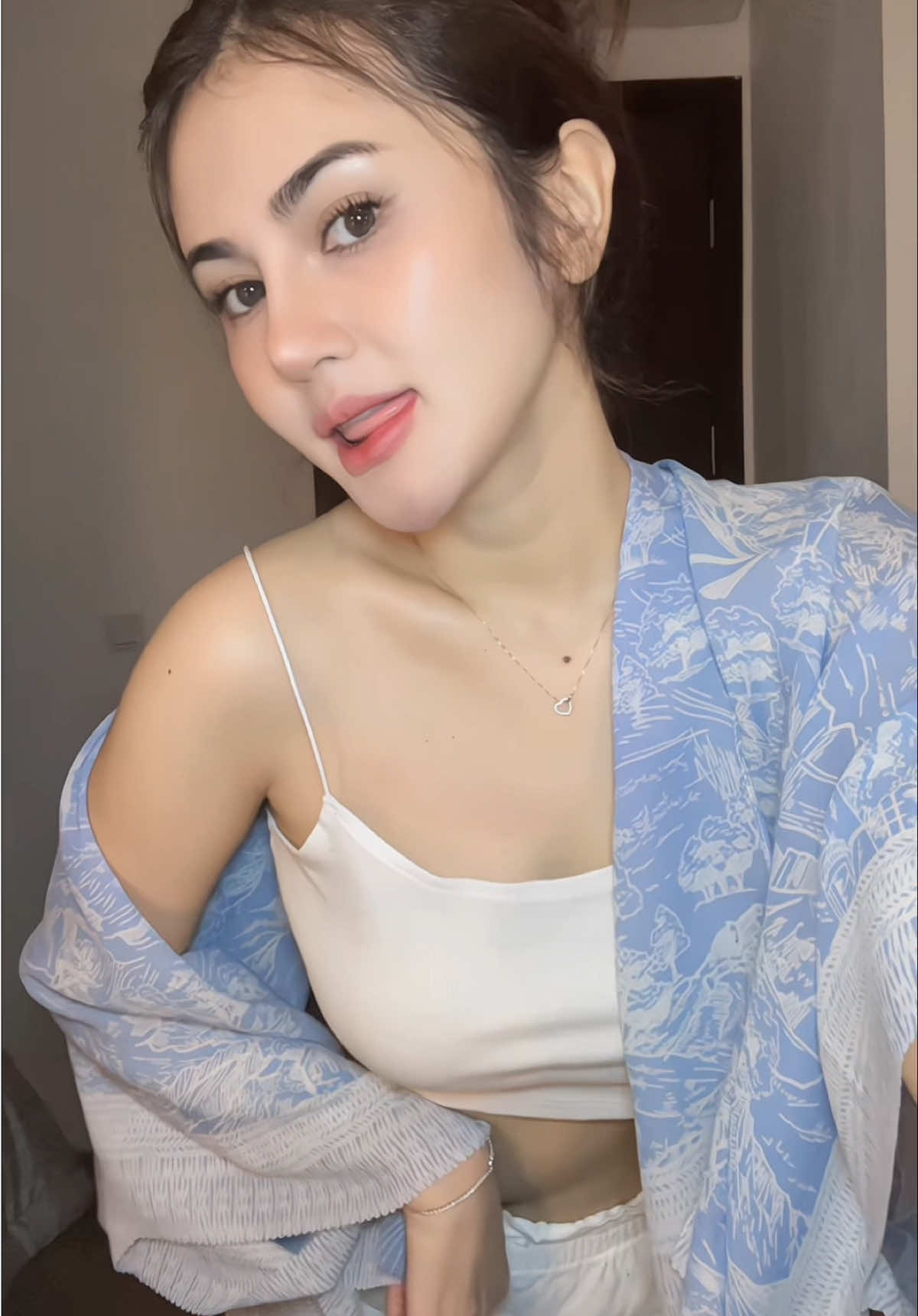 Otw beli semua warnaaa🥹🫶🏻🫶🏻 #outercantikkekinian #ootdinspo #outerlucu #dailyoutfit 