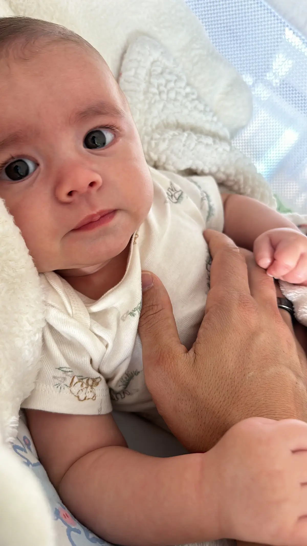 No puedo con su mirada