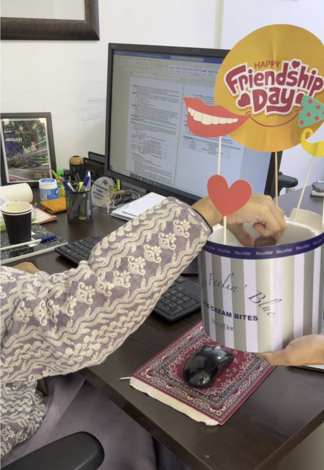 يوم الصداقة 💙 في كل بيئة عمل ناجحة، في صداقات حقيقية تخلي الطريق أسهل. ممتنة لزملاء صاروا مثل العائلة. #يوم_الصداقة #أصدقاء_العمل #روح_الفريق #سكون_للعناية