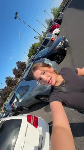 my favorite place to be on days like this 🤞🏼☺️  #goodwillfinds #goodwilloutlet #goodwillbinshaul #thrifted #thriftingfinds #thriftwithme #fyp #foryoupage #viralvideo #viral 