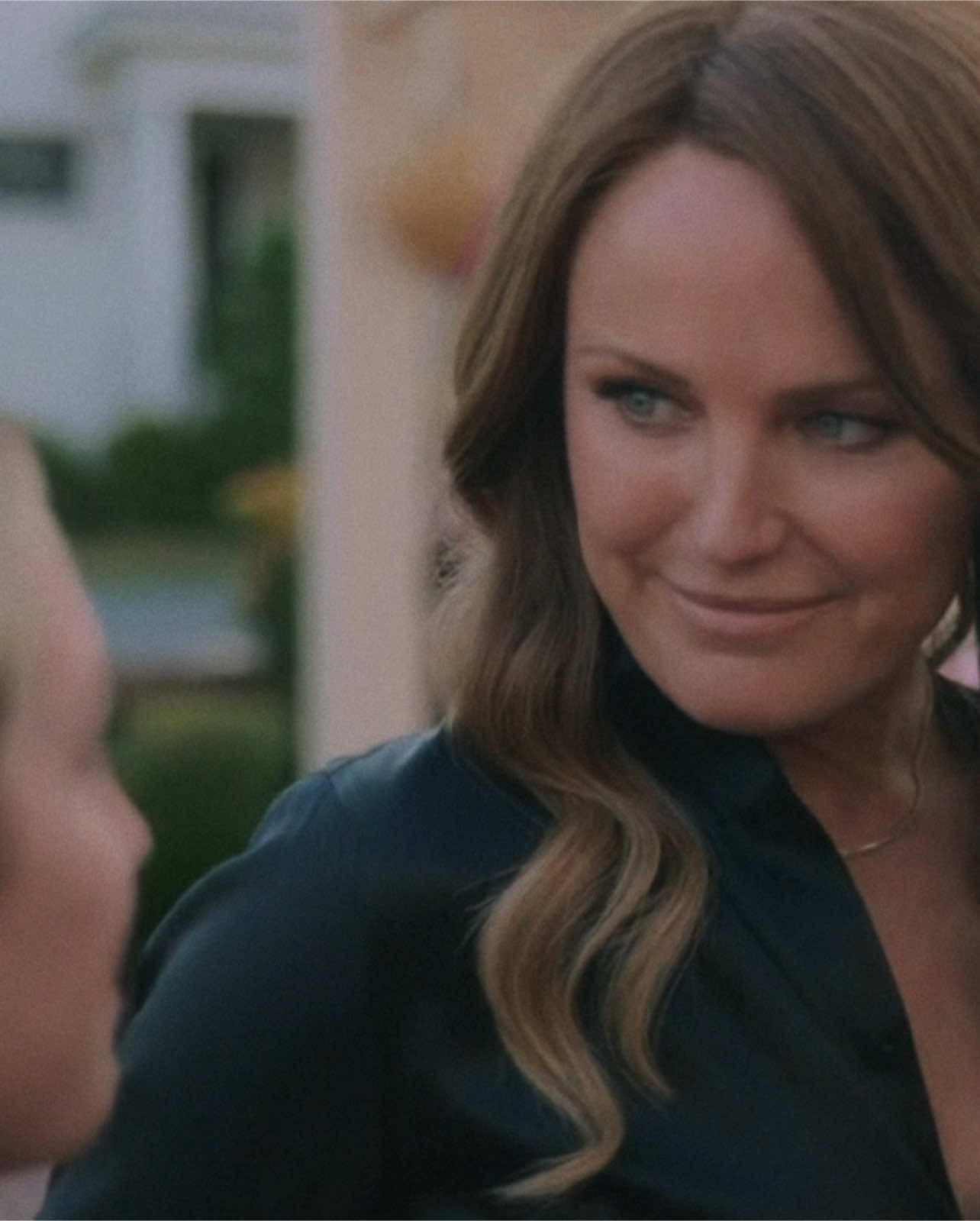 We never go out of style. #thehuntingwives #thehuntingwivesedit #malinakerman #margobanks #sophieoneil #brittanysnow #netflix #thehuntingwivesnetflix #taylorswift #fyp #foryou #foryoupage The Hunting Wives Season 1 (Netflix) @The Hunting Wives  