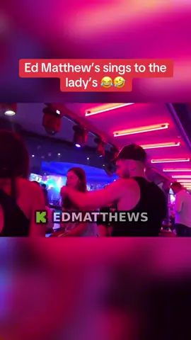 Edmatthews sings to the lady’s 😂😭 #viral #clips #viralvideos #fyp #edmatthewstokky #edmatthews #kickclips 