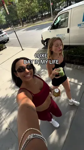 The most luxe day ever with @IHOP #IHOPpartner Starting August 4 at 12PM (local time), you can get the Luxe Dubai Chocolate Pancake Stack at select IHOP locations (NYC, LA, Austin) and if you’re one of the first 25 people in line, you get the Luxe version for free!  Original Dubai Chocolate Pancakes are $13 per stack and available while supplies last. All locations: 📍 NYC: 235 E. 14th St 📍 LA: 913 N San Fernando Blvd 📍 Austin: 707 E Cesar Chavez St