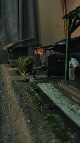 Subuhan kok belok ke warung  #diorama #miniatur #rumahnenek #suasanapedesaan #diviansartminian 