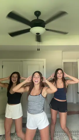 💃🏻💃🏻