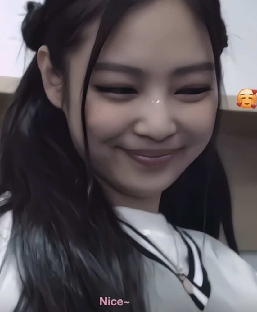 #blackpink جيني او الي في افتارك؟#فانكام_جيني #fyp #kpopfancam #fancamedit #jennie #jennieedit #KPop #فانكامز #جيني_بلاكبينك #فانك_مولار #فوريو  #kpopedit   #blink  