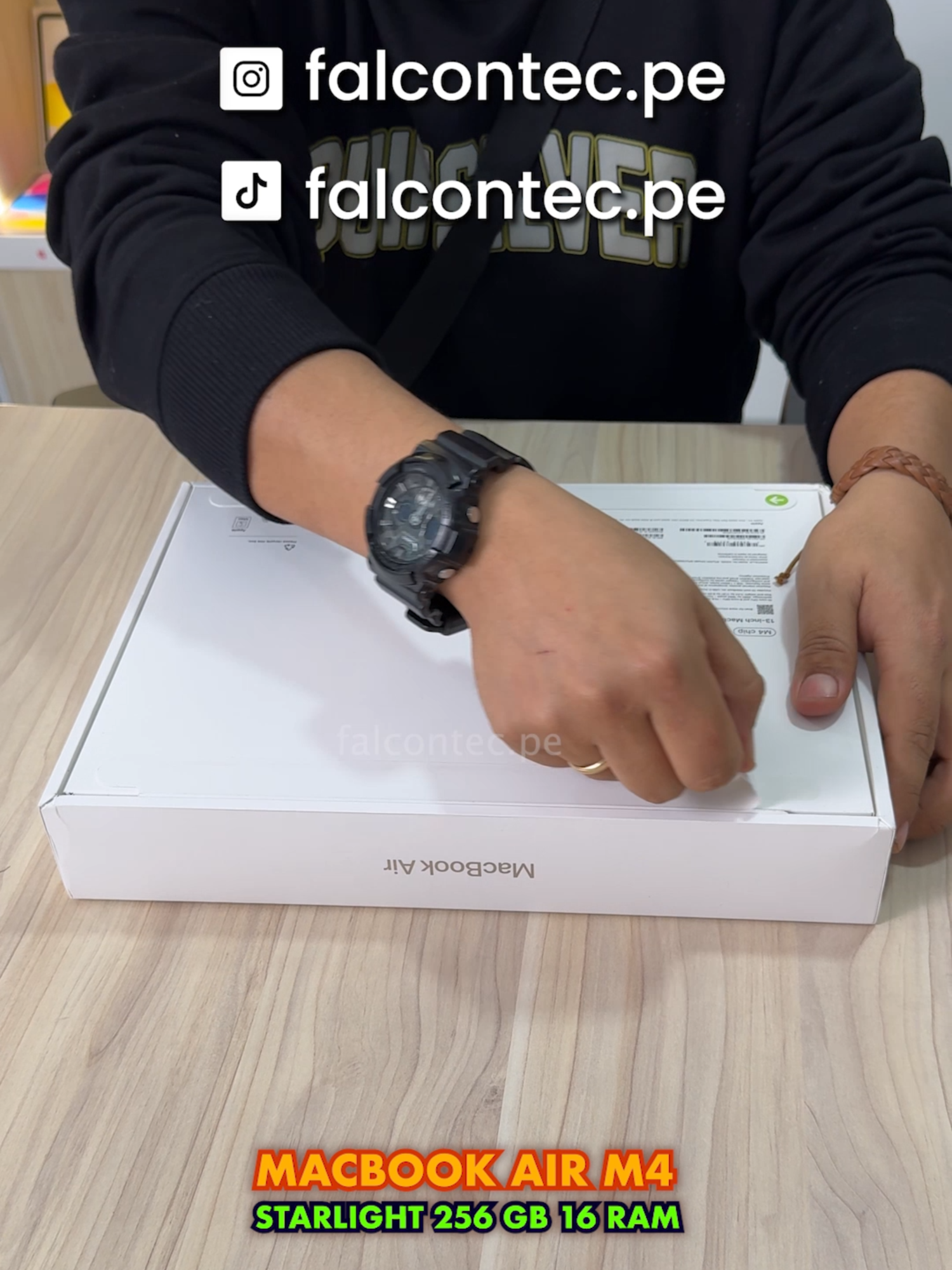✨Cada día felices de atenderlos y ofrecerles los mejores precios!🤗🎊 Hoy hicimos el unboxing de una MacBook Air M4 de 256 GB / 16 RAM en color Starlight! 🤩✨ Síguenos para que no te pierdas las mejores ofertas en equipos Apple! ✨ ✅ Escríbenos para más detalles y separar tu cita, te esperamos! ✅Hacemos envíos a todo el Perú! 🤩 🇵🇪👇🏻Tienda Física -Magdalena del Mar 📍 Rocca de Vergallo 493 🚗 Contamos con estacionamiento 📱 932 329 603 #apple #macbookair #macbook #clientes #arequipa #trujillo #cusco #limaperu🇵🇪 #peru🇵🇪 #tecnologia #foryouシ #paratiiiiiiiiiiiiiiiiiiiiiiiiiiiiiii #fyp #falcontec #ofertas #estudiantes #trabajo #editor