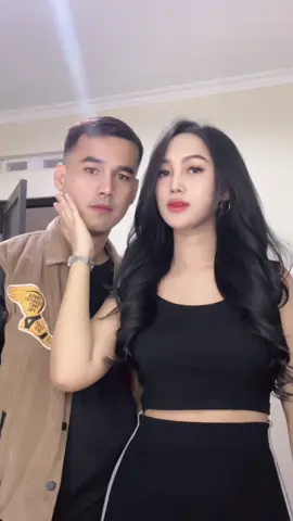 😚😚 #sherlyjessi #riskyrian #jessirisky #fyp 