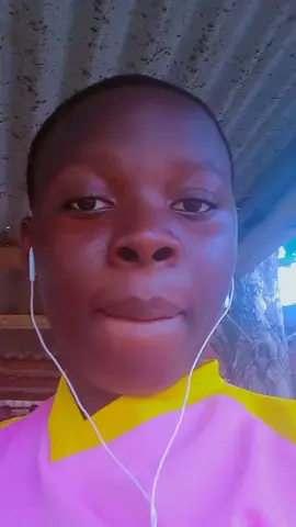 #_YANN en sienne vie 😎😎😎@💯KING_OF_BRAYANN🫵🏼 gros yeux @GROS YEUX 👀😇 faut pas montrer à mon Mousso 😒😒
