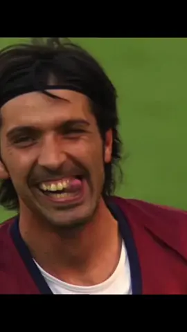 Gianluigi Buffon🤩  Um muro intransponível, uma lenda viva do futebol. Buffon #buffon #futebol 