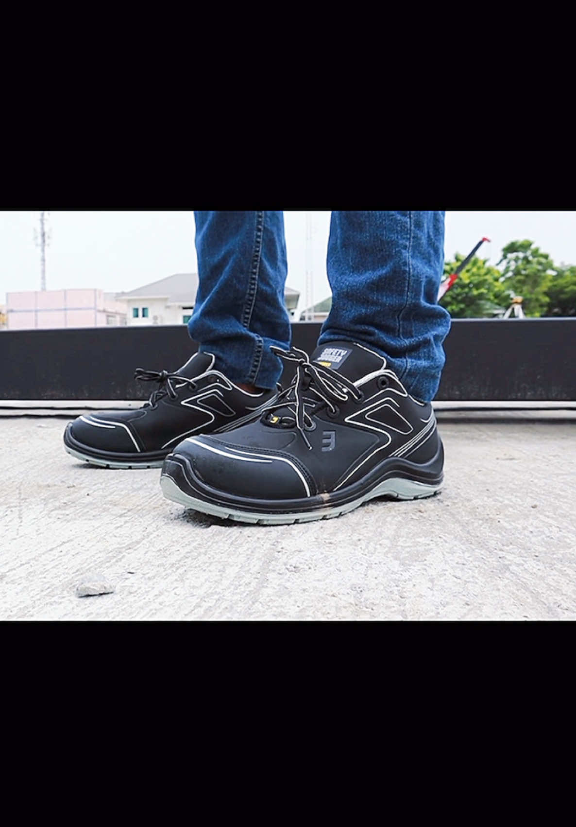Giày bảo hộ lao động Jogger Cador Low ( chống thấm nước, chống dập ngón, chống đâm xuyên, chống tĩnh điện, chống trơn trượt, chống sốc) #safetyjogger  #giaybaoho  #giaybaohosieunhe  #giaybaoholaodong  #antoanlaodong  #giaybaoholaodongjogger  #giaybaohosafetyjogger  #giaybaoholaodongnamnu  #giaybaoholaodongsieunhe  #giaybaoholaodongthoitrang  #giaybaoholaodongthethao  #safetyjoggercador  #giaybaohojoggercador  #joggercador #joggercadorlow 