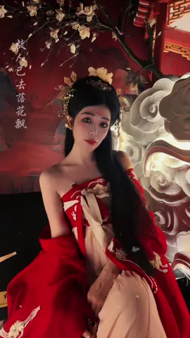 天青色等煙雨 而我在等你 #fyp#CapCut#漢服#古裝#流量#推薦 