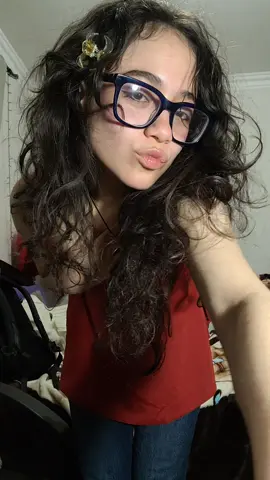 #hair #curly #makeup #me #lovely #justagirl #girls #outfitinspiration #outfit #modeling #jellyfish #model #actriz #cine #actress #shortvideo #hyoz_oficial 