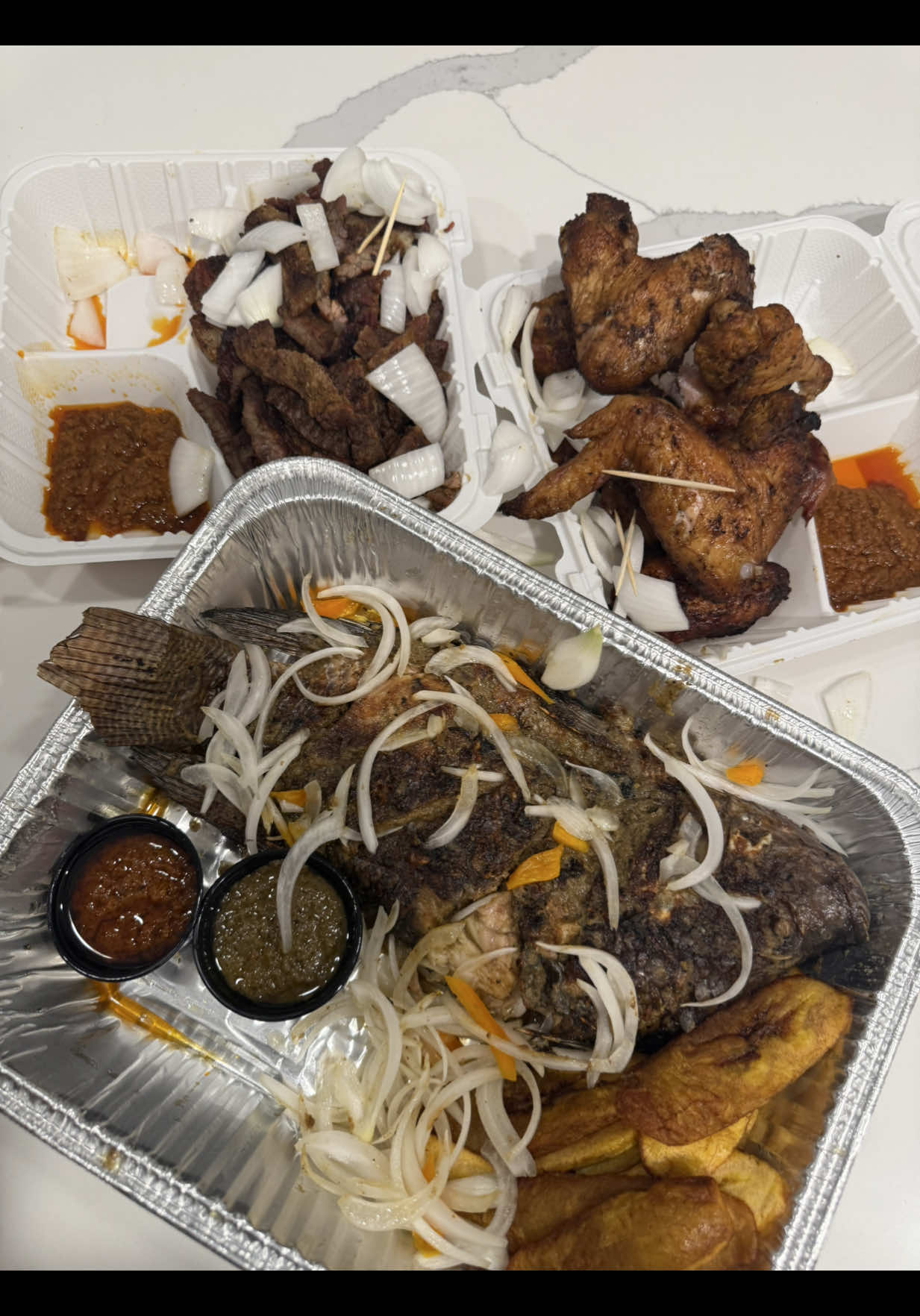 You can get this from @Chillout spot in Riverdale Maryland! You will thank me later #viral #dmvtiktok #AfricanFood#suya #roastedfish#chickenwings 