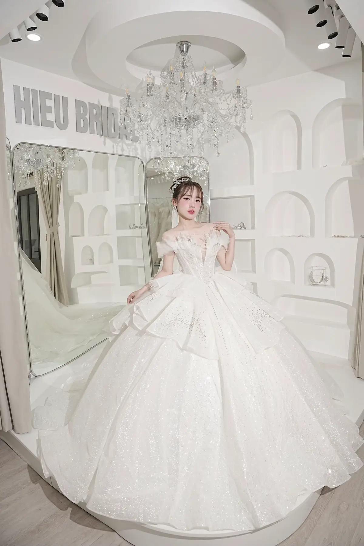 Nhạc bước vào lễ đường #ảnhcưới #xhtiktok #hieuwedding #chụpảnhcướiđẹp #váycưới #váycướibúpbê #áodàitruyềnthốngđínhkết #váycướibúpbê #makupquangxuong 