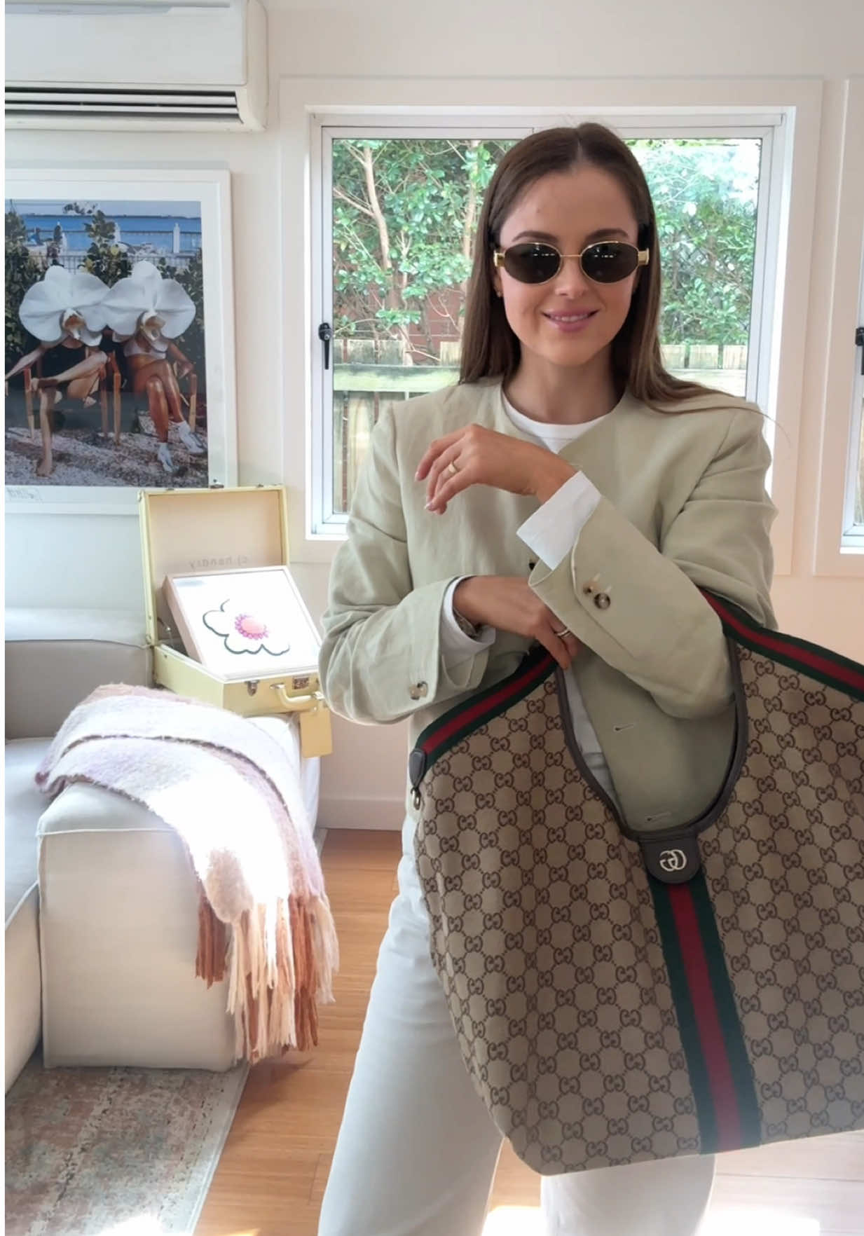 Unbox the new @Gucci Giglio Large Tote Bag with me 🎁  #gucci #guccigiglio #guccibag #bagtok #guccitotebag 