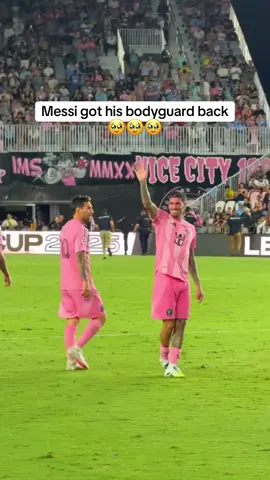 Messi & De Paul🥰🤣