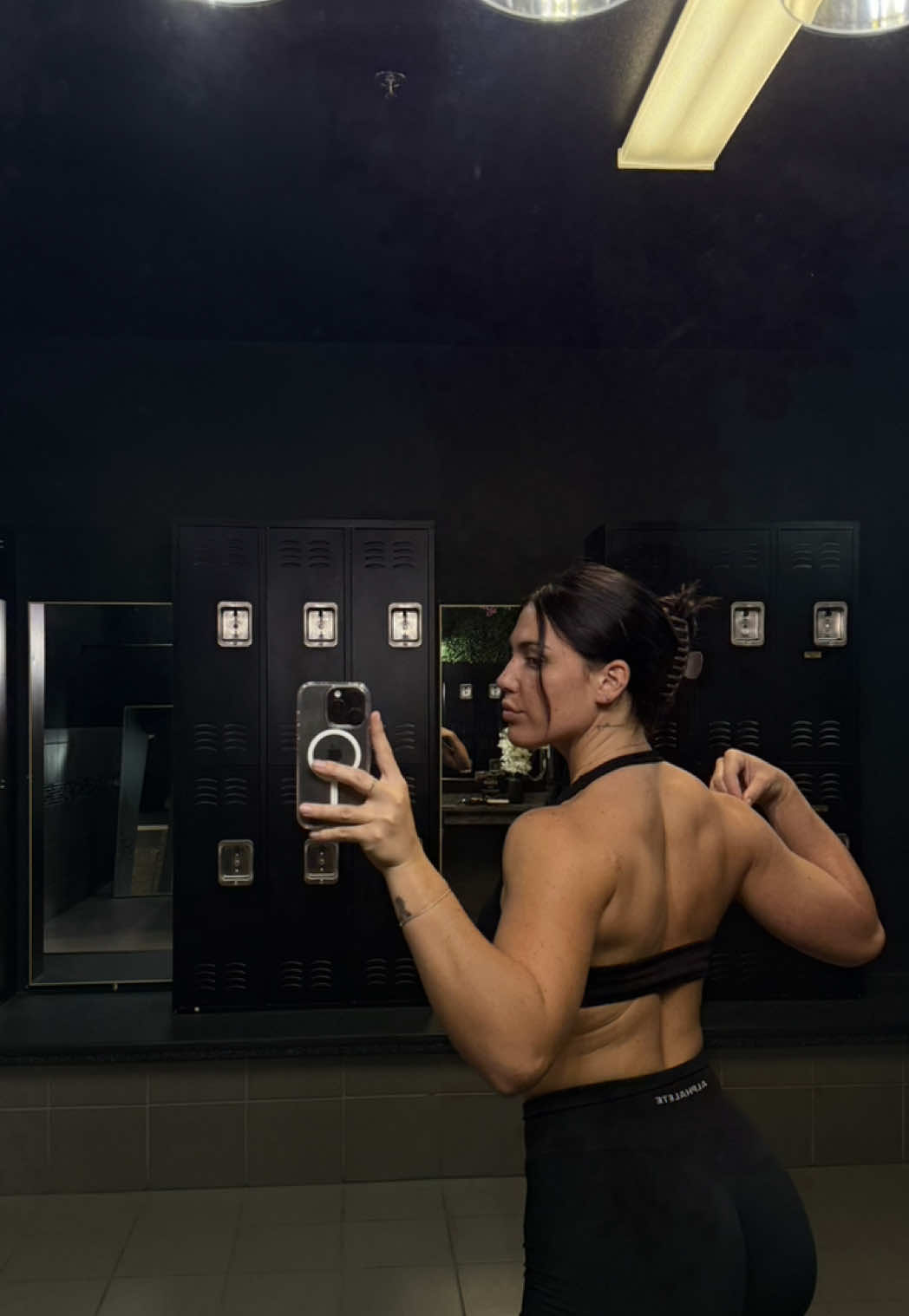 What an afternoon of training looks like as a crunch trainer :) #crunchfitness #personaltrainer #fyp #gym #glutegrowth 