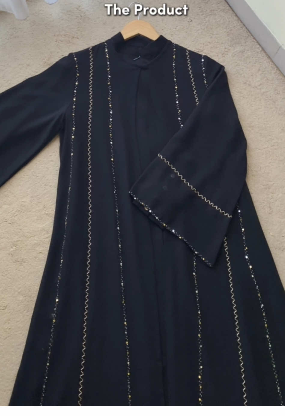 Elegance in every step with Maryam Abaya 🖤 #abayaumroh #abayastyle #muslimahoutfit #muslimahfashion 