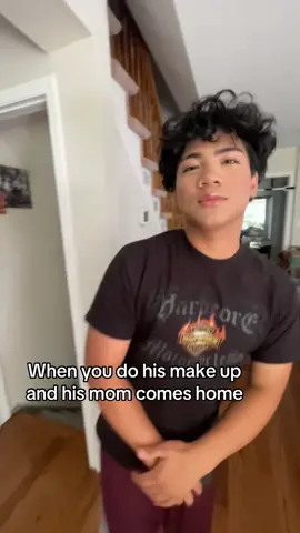 He’s mom loves the new look ( we’re dating btw )