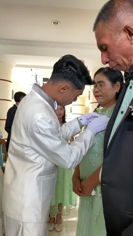 Moment Air mata Bahagia #fypシ゚viral🖤tiktok #fypシ゚viral #viralvideo #fyppppppppppppppppppppppp #wedding 