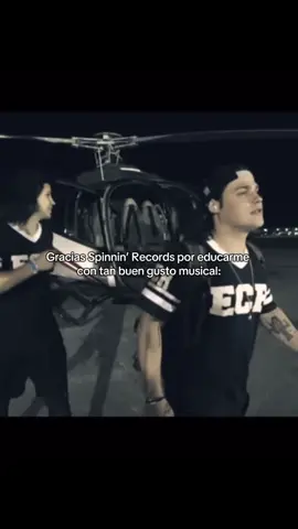 Cómo olvidar el prime de DVBBS🤯❤️‍🔥 #dvbbs #wewereyoung #young #spinninrecords #mtv #mtvmusic #telehit #edm #house #housemusic #housemusiclovers #musicahouse #deephouse #electronicmusic #musicaeletronica #verano #summer #summertime #summervibe #summersong #electronica #tropicalhouse #electropop #dancepop #2014 #2014tumblr #2014vibes #2014songs #electrohouse #bigroom #progressivehouse #futurehouse #bigroomhouse 